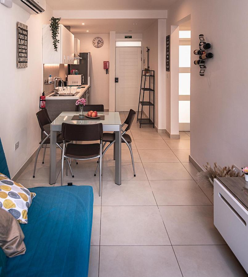 Modern Comfort - 2Br Apartment Center Of St Julians & Paceville Saint Julian's Exterior photo